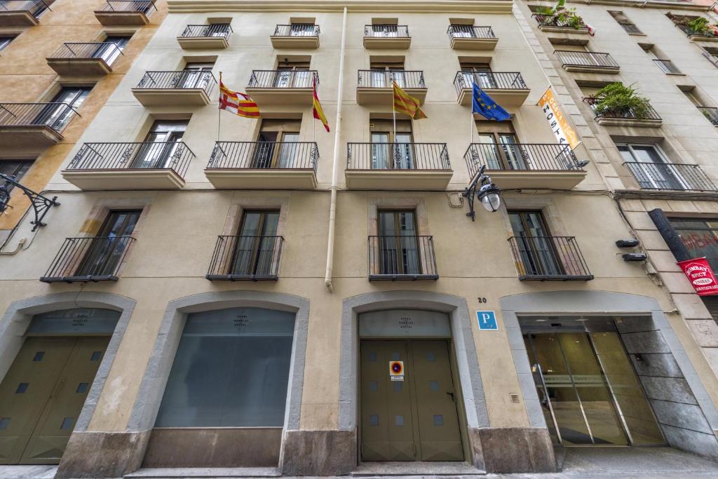 Opera Ramblas Hostal