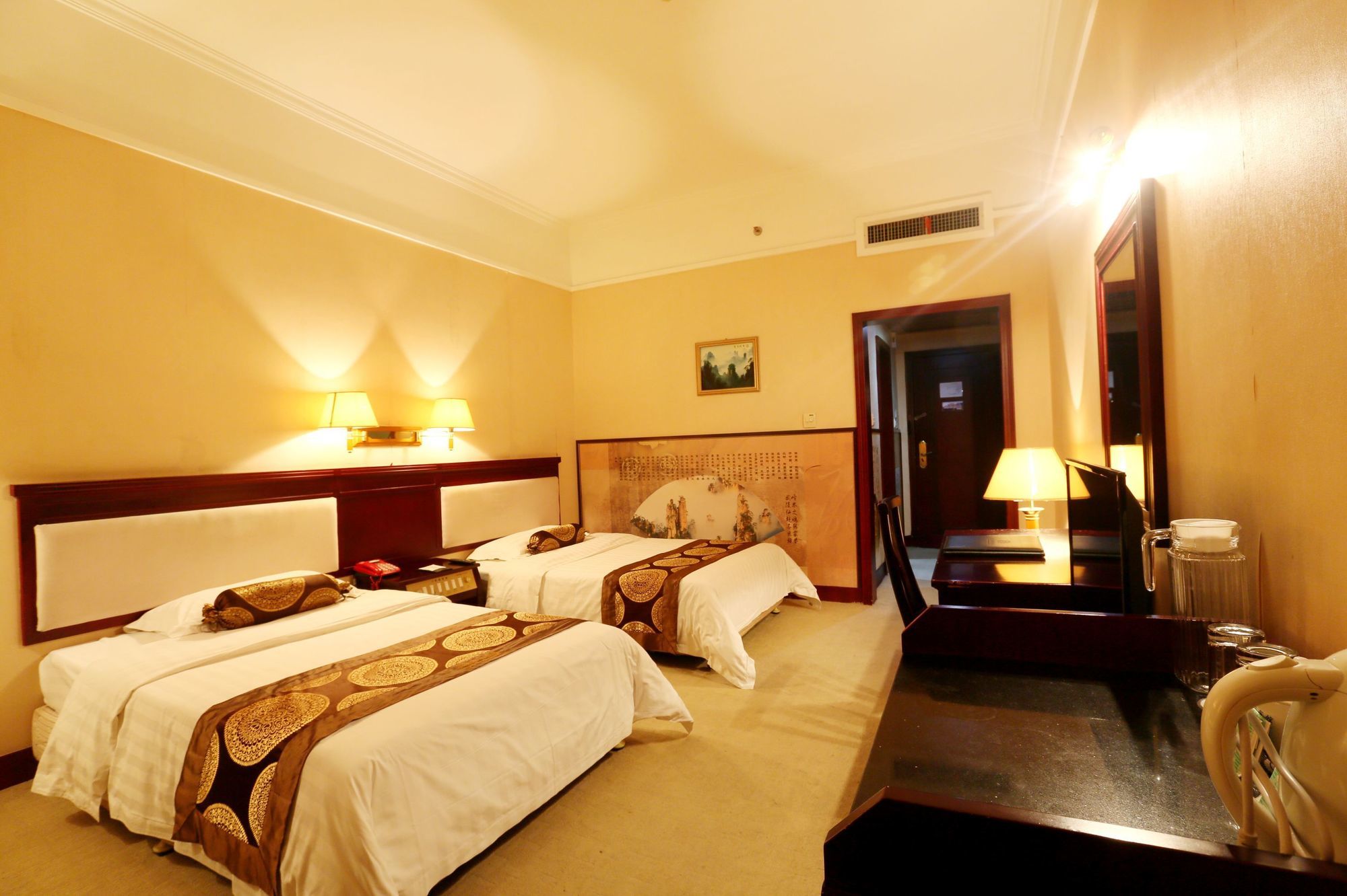 Zhangjiajie Jingxi International Hotel