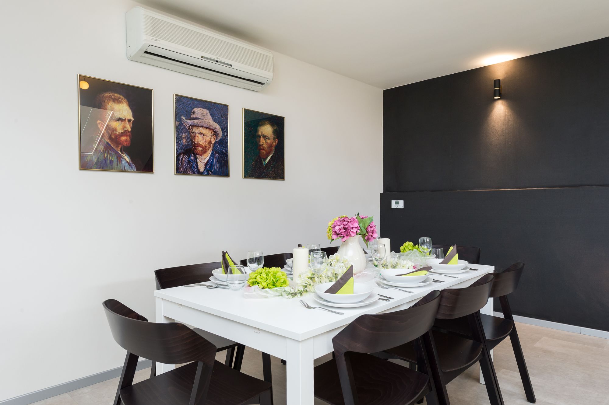 Empirent Rose Apartments