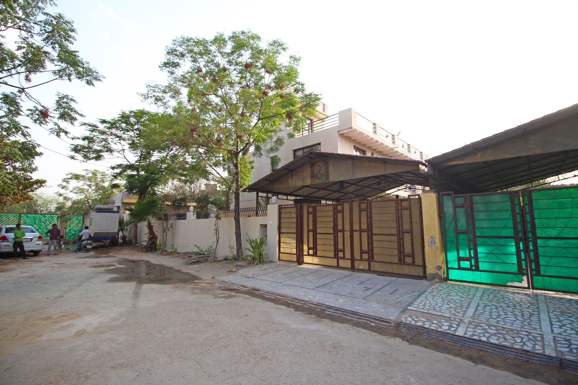 Hotel Eden Greens By OYO Rooms