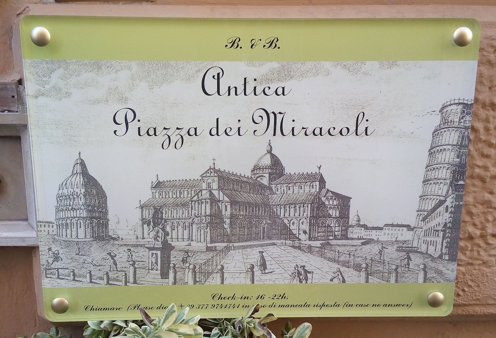 Antica Piazza Dei Miracoli B&B