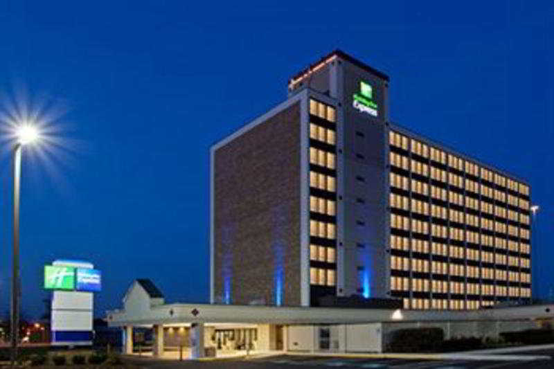 Holiday Inn Express® Washington DC SW - Springfield