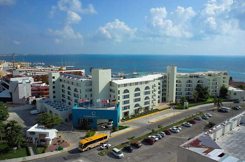 Aquamarina Beach Cancun