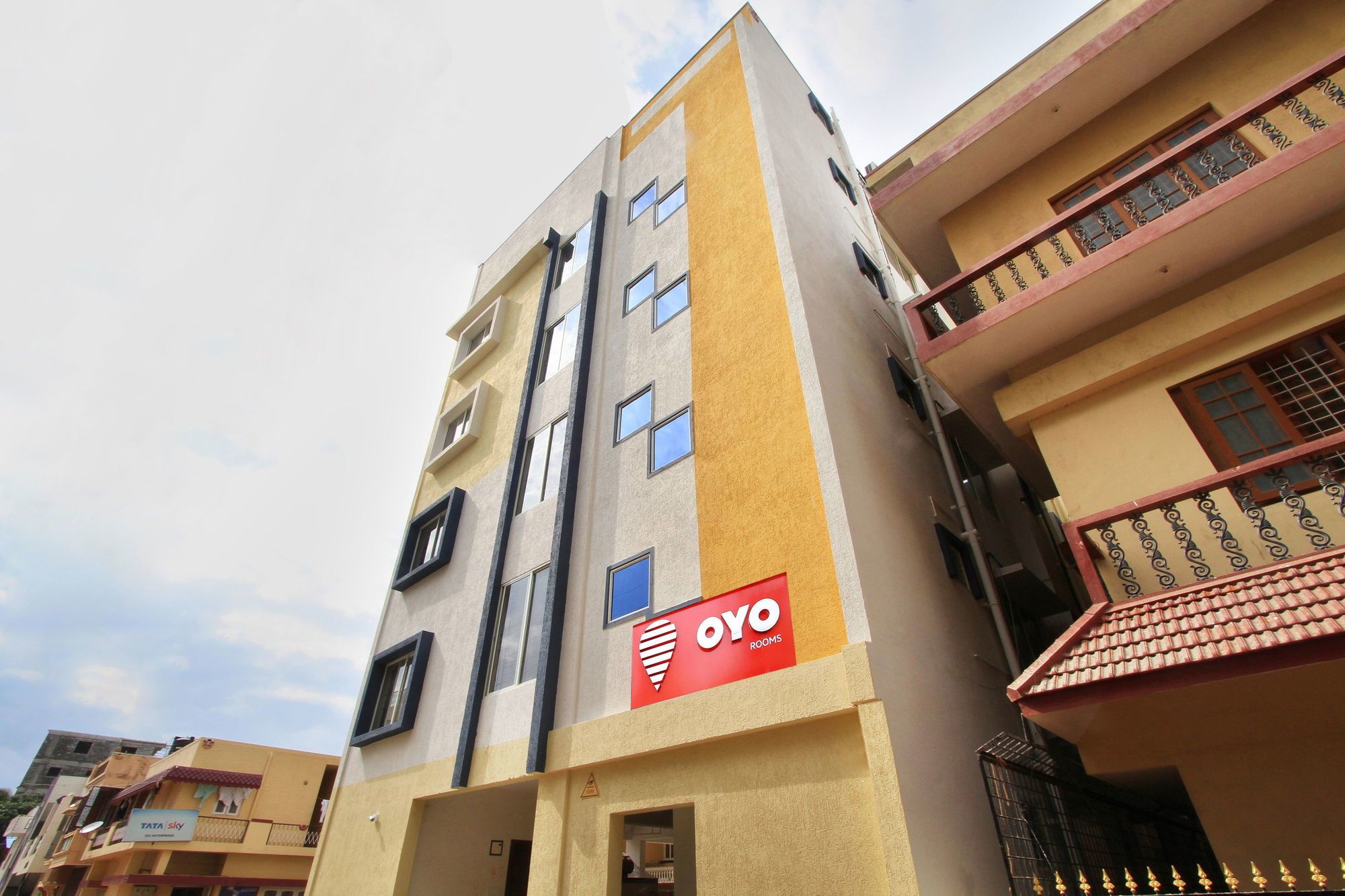 Oyo 9419 Manu Residency