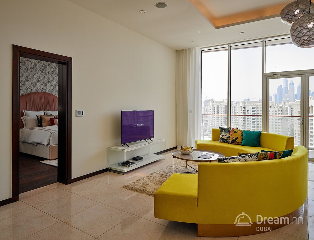 Tiara Emerald by Dream Inn Dubai