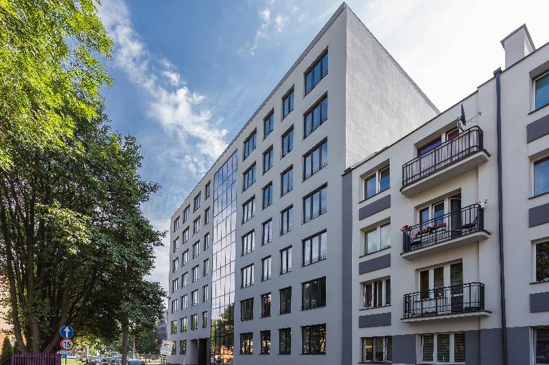 S6 by Platinum Residence