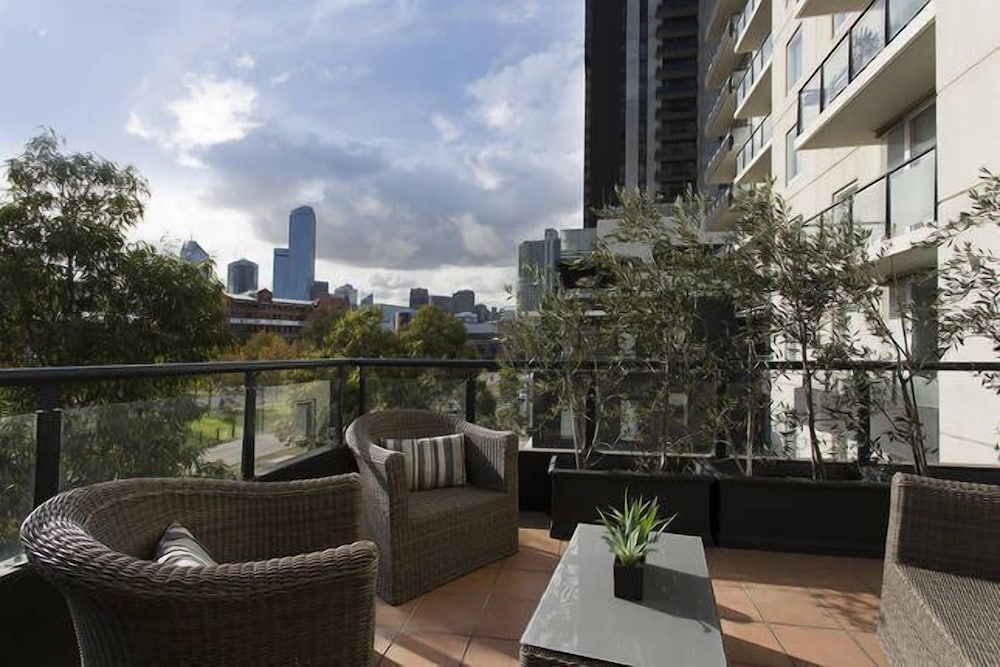 Platinum Apartments