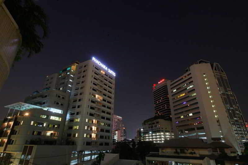 PARKROYAL Suites Bangkok