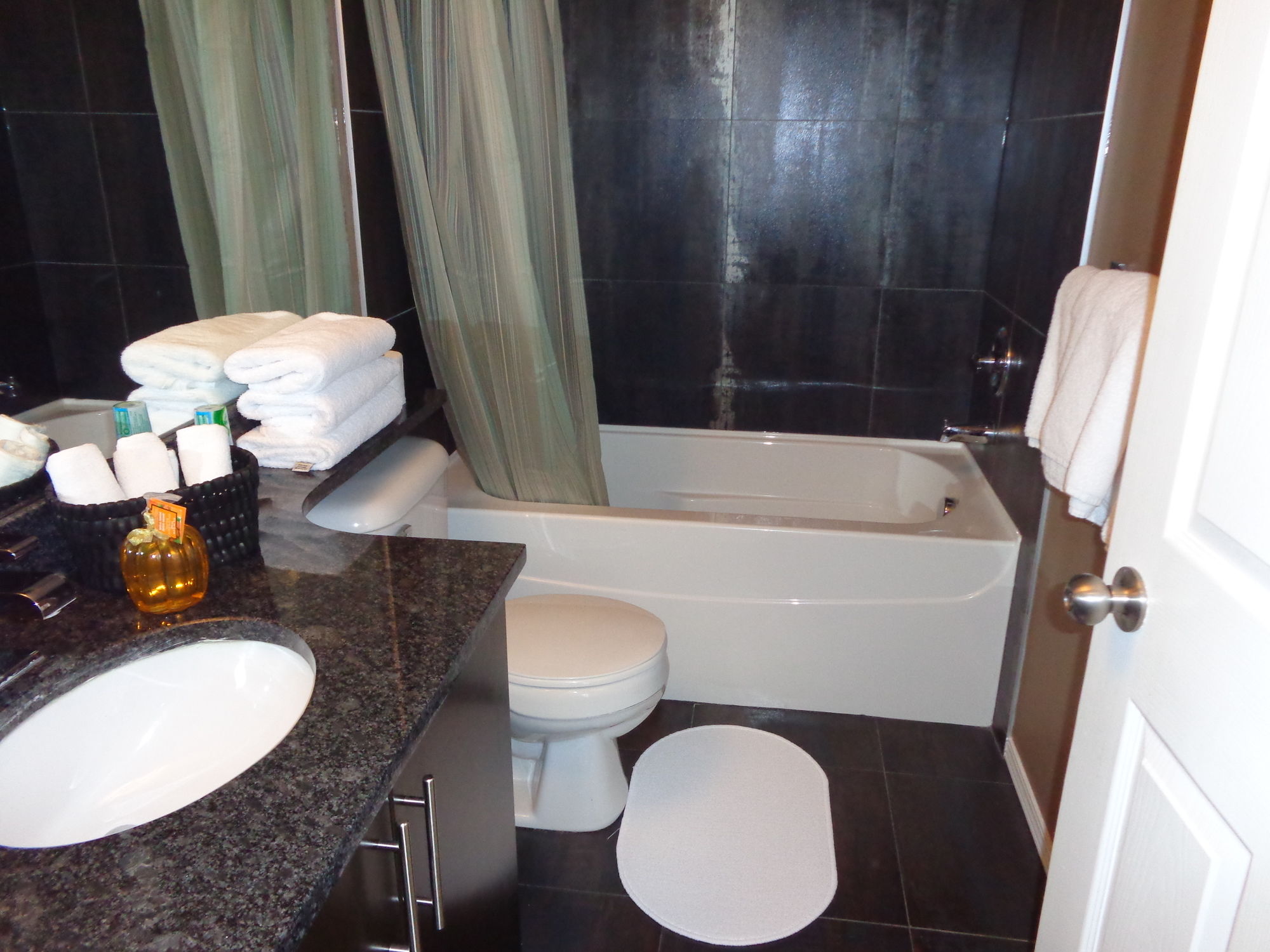 Regal Suites - Riverfront