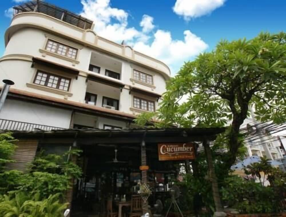 Cucumber Inn Suites
