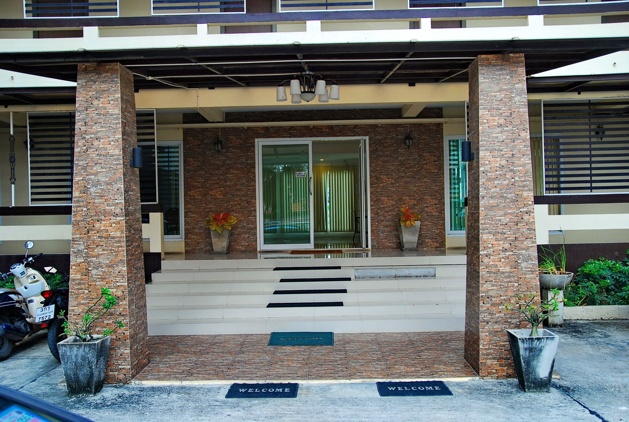 Ze Residence
