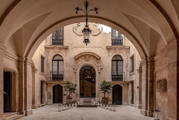 Palazzo Bozzi Corso By La Fiermontina