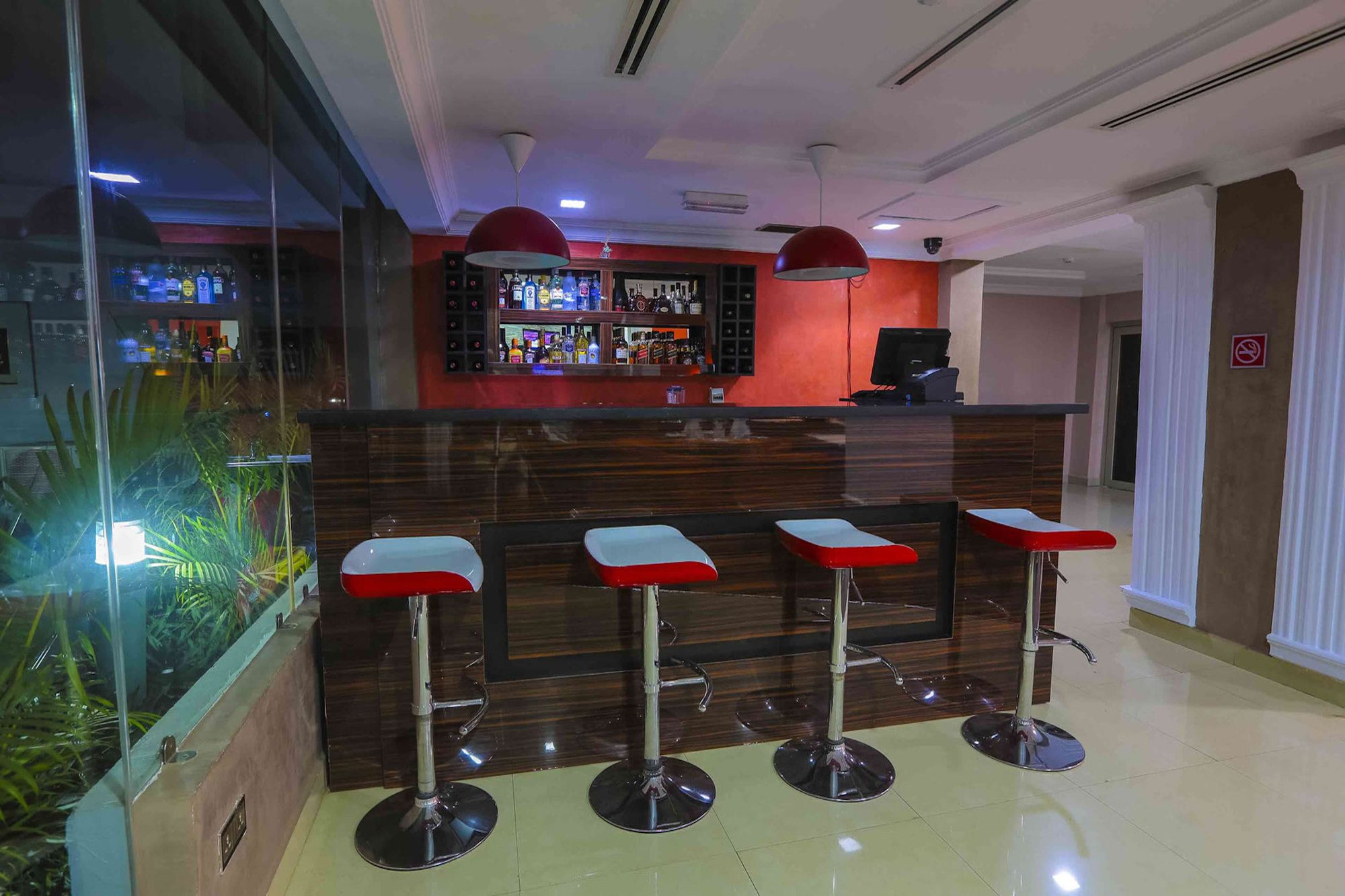 Golfview Hotel and Suites