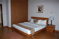 Luxe Suites