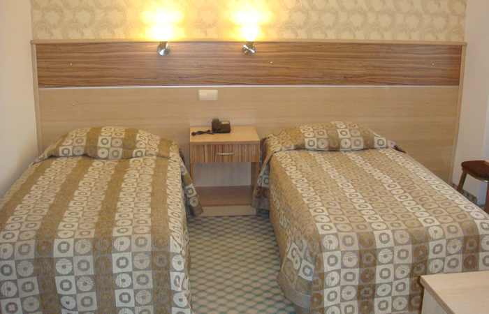 Otel Altinyazi