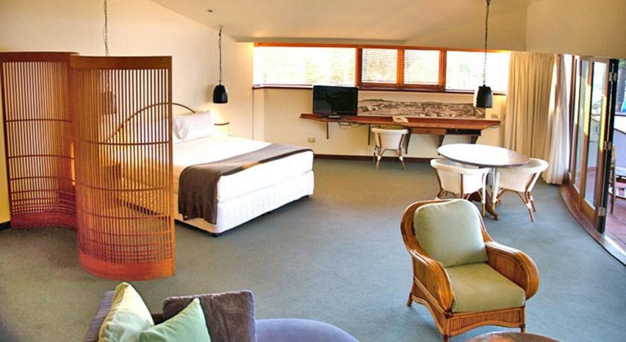 Byron Beach Hotel