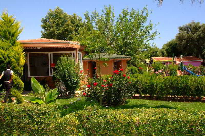 Altinkum Bungalow Hotel