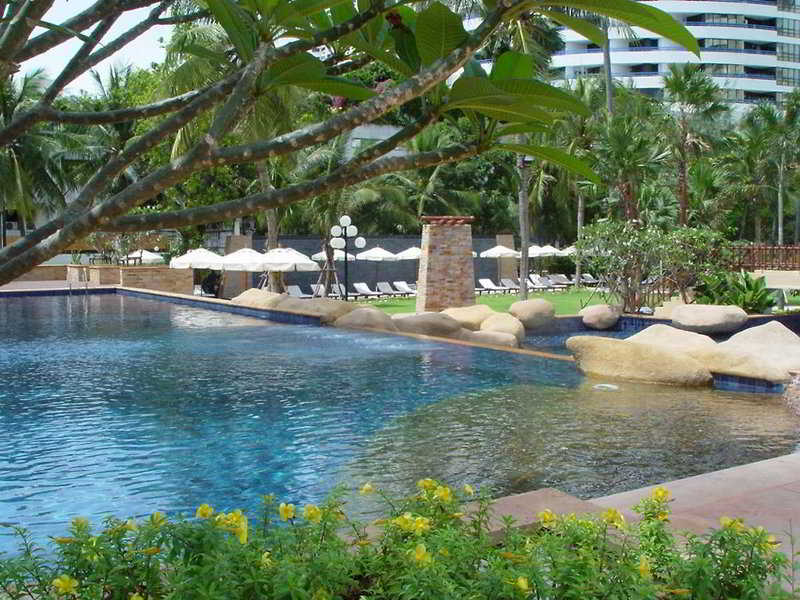 Jomtien Palm Beach Hotel  Resort