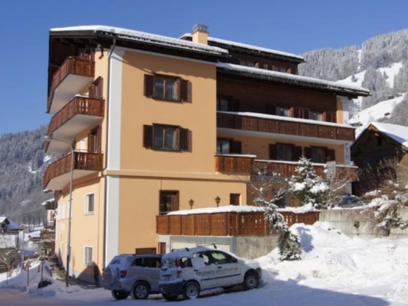Madrisa Lodge