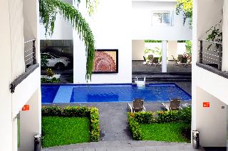 D’Angelos Luxury Condos Hotel
