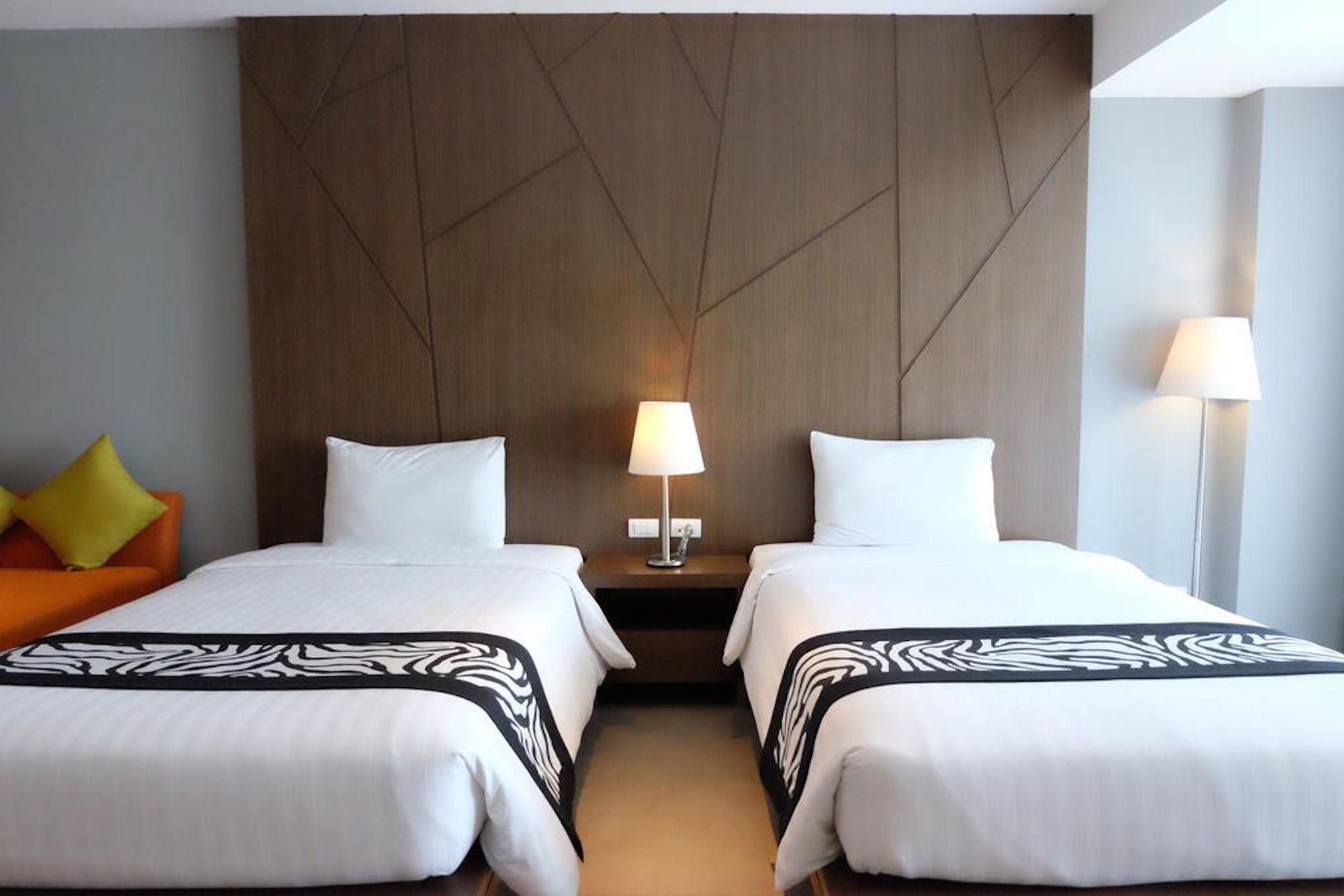 Season Five Hotel