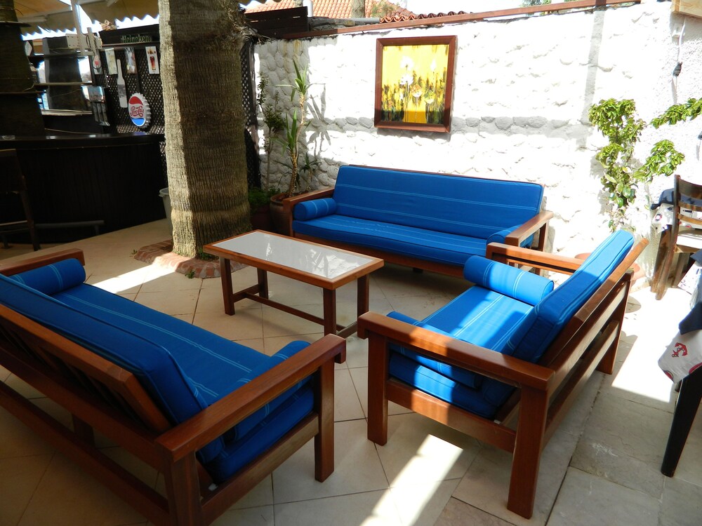 Blue Bay  Beach Hotel