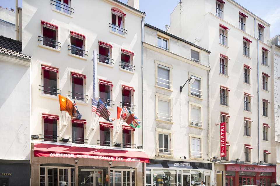 Bastille Hostel