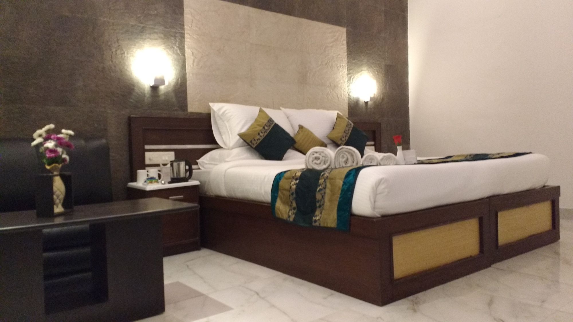 Hotel Tara Palace By Goyal Hotels