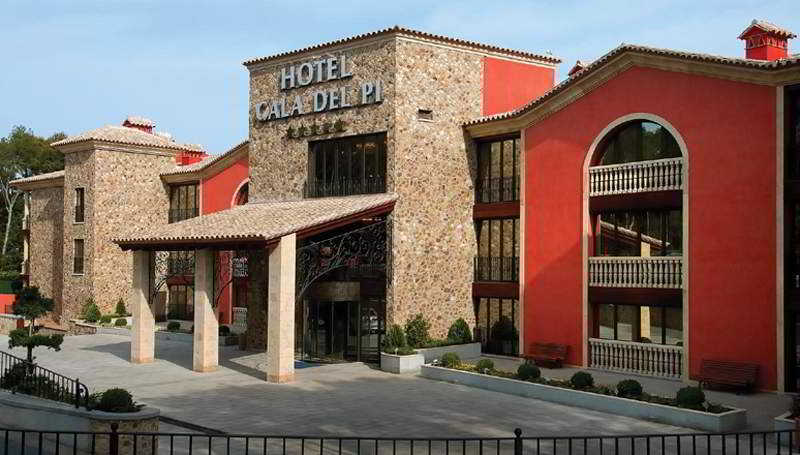 Hotel Cala del Pi Beach Retreat