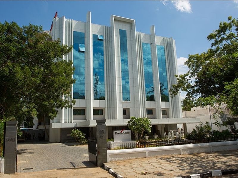 Clarion Hotel President
