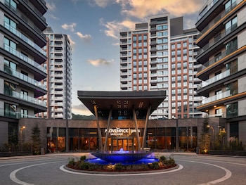 Movenpick Living Istanbul Saklivadi