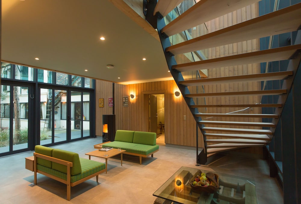 Eden Lodge Paris
