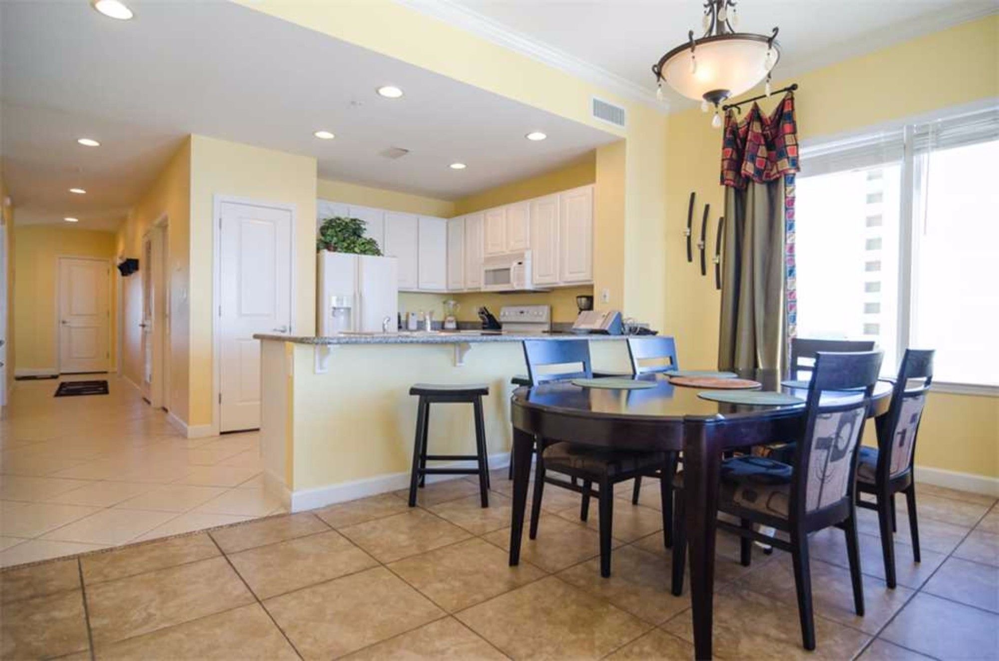 Grandview East Condominuims by Royal American Beach Getaways