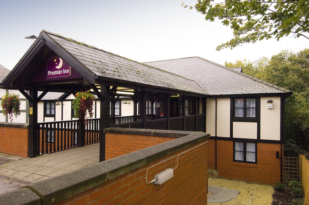 Premier Inn Manchester - Swinton