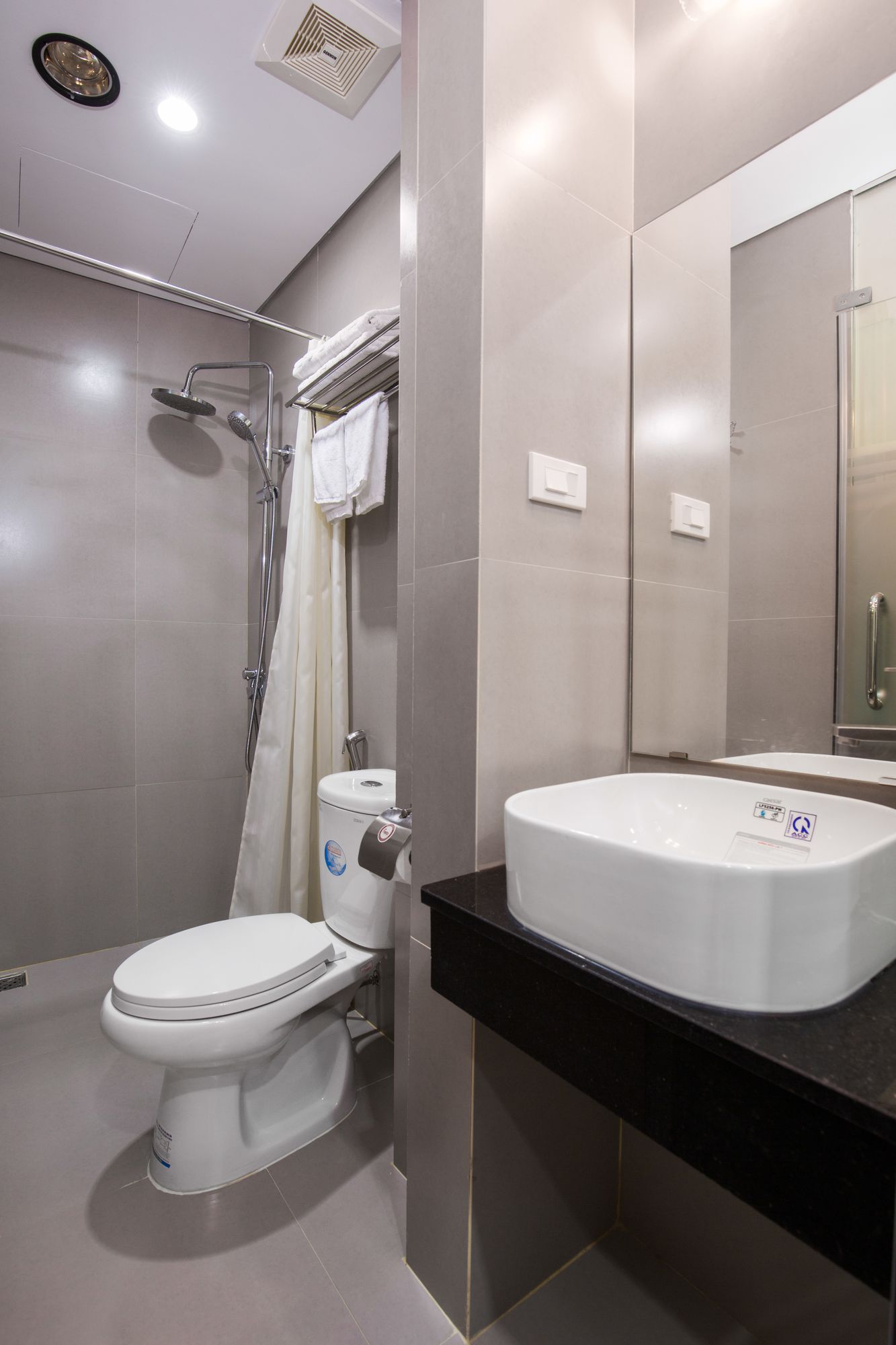 Noble Apartment