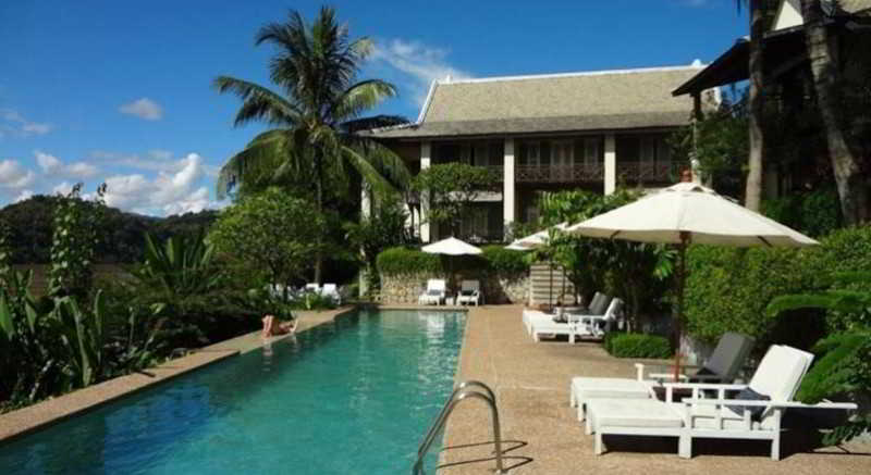 Sunset Villa by Burasari
