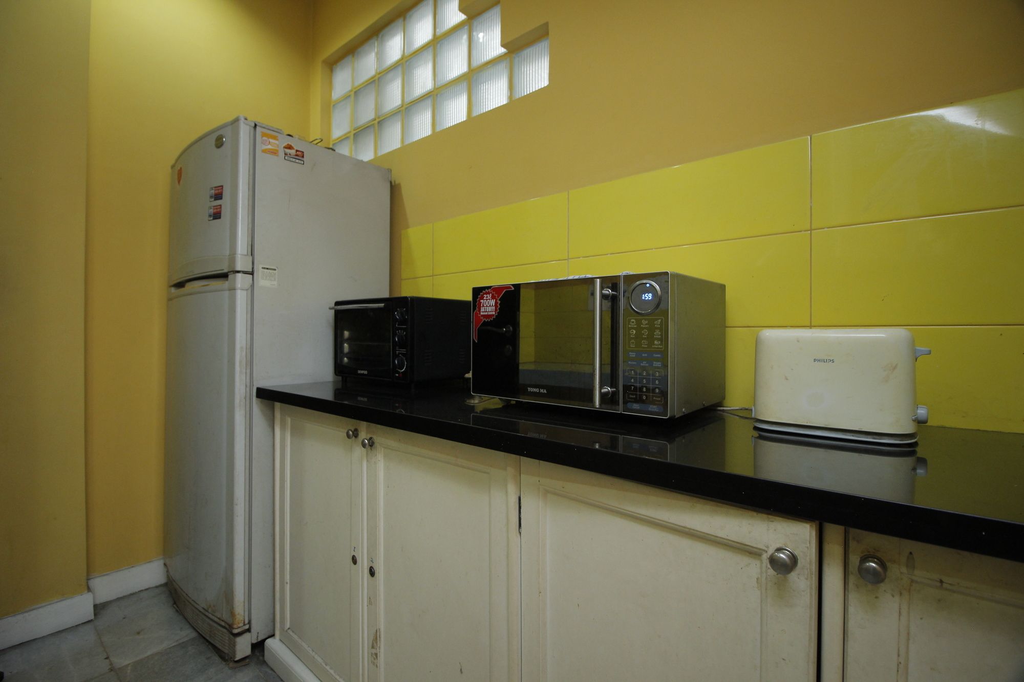 V Residence Kemang by RedDoorz