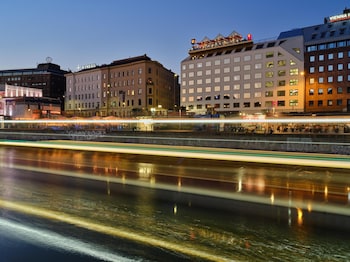 Radisson Red Hotel, Vienna