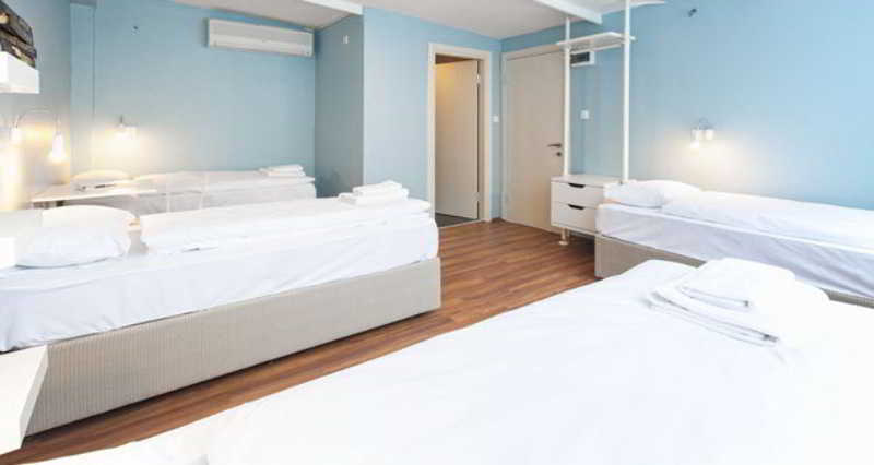 Twins Rooms Hostel