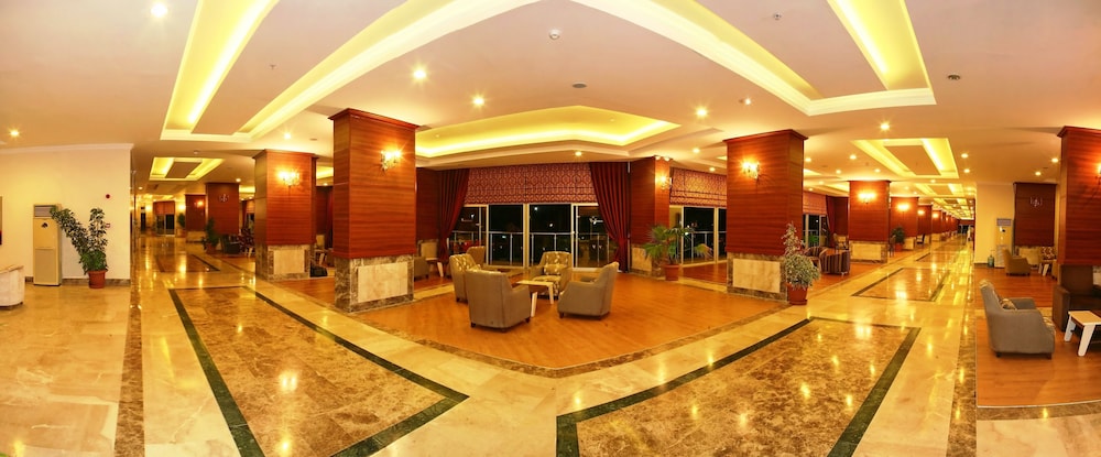 Hedef Beach Resort & Spa