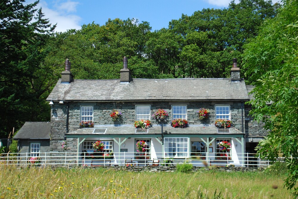 Three Shires Inn