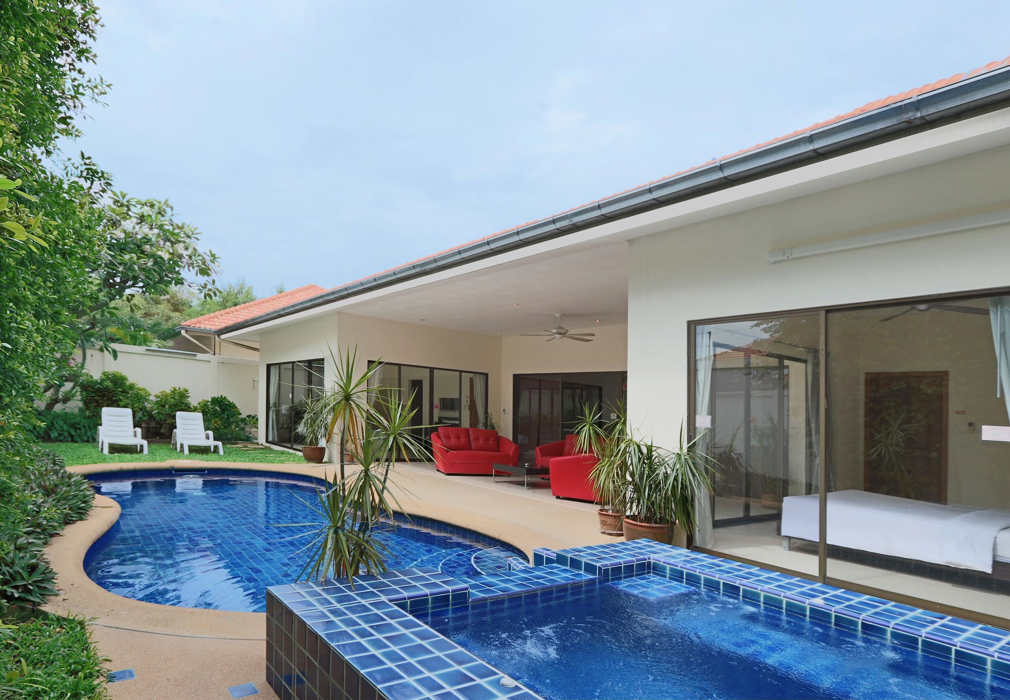 Pattaya Holiday Villas