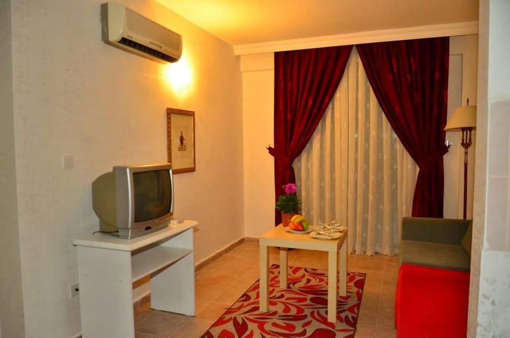 Almila Side Suit Hotel