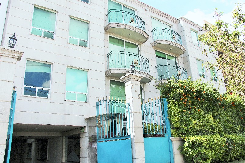 Suites Aristóteles 140 by Bluebay