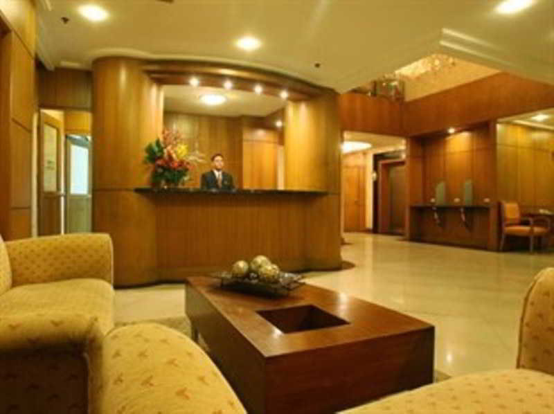 Herald Suites Solana