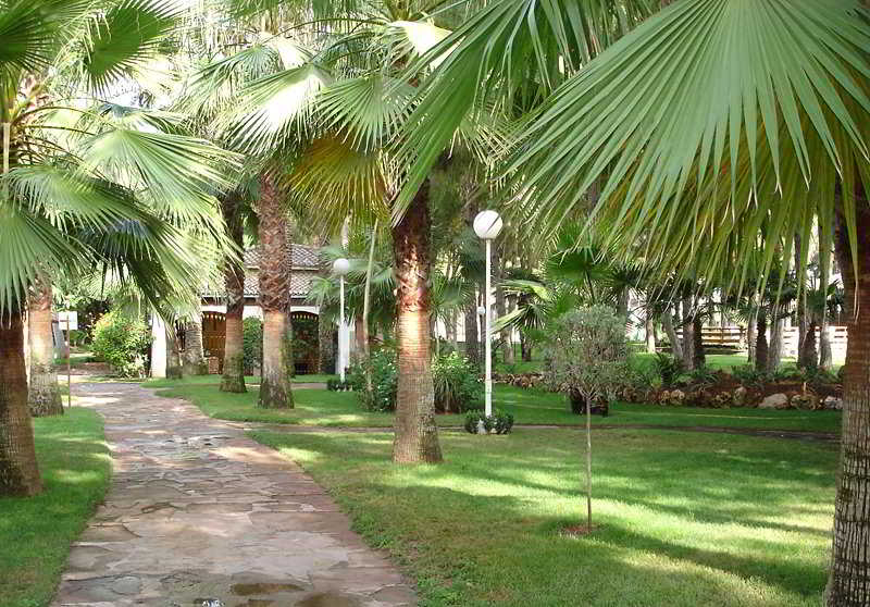 El Oasis Resort
