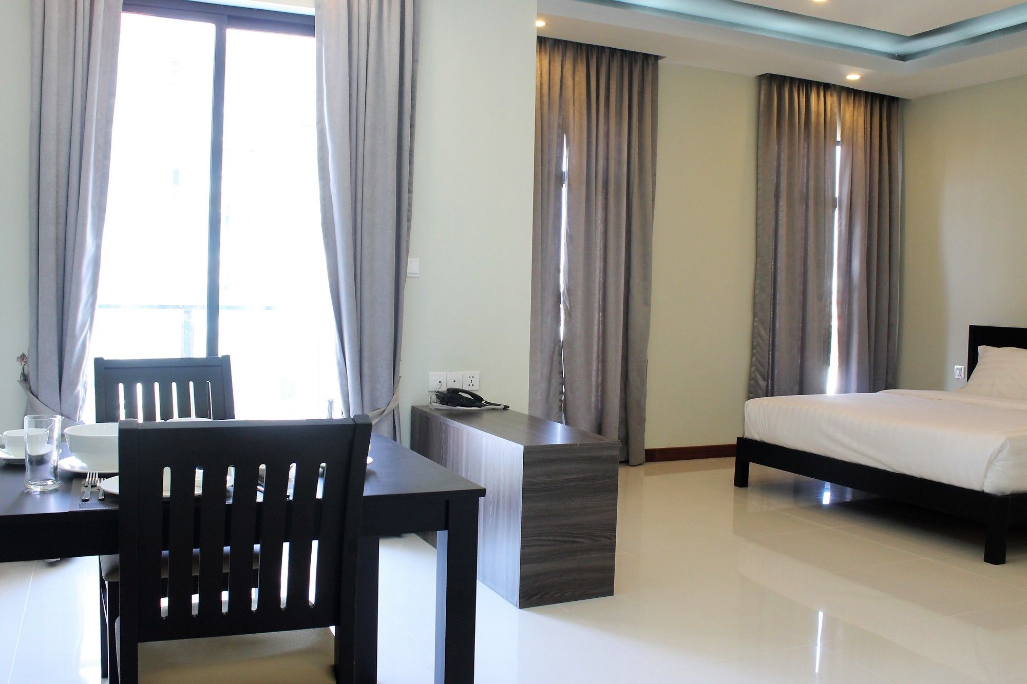 Malis the Residence & Hotel