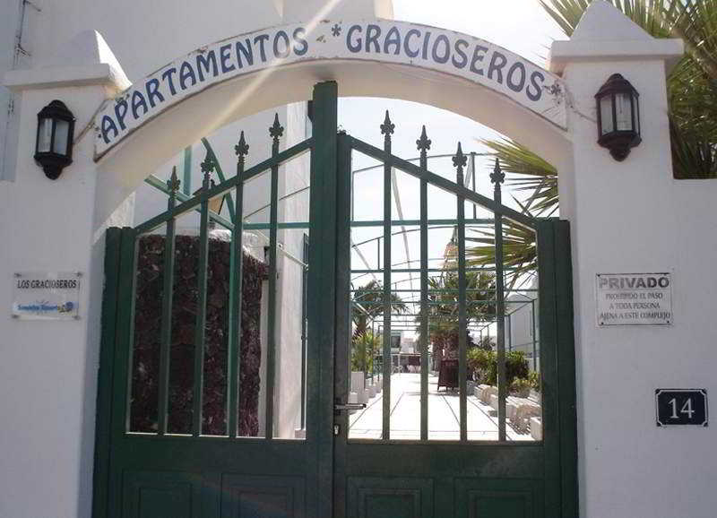 Los Gracioseros