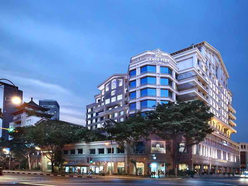 Grand Park City Hall