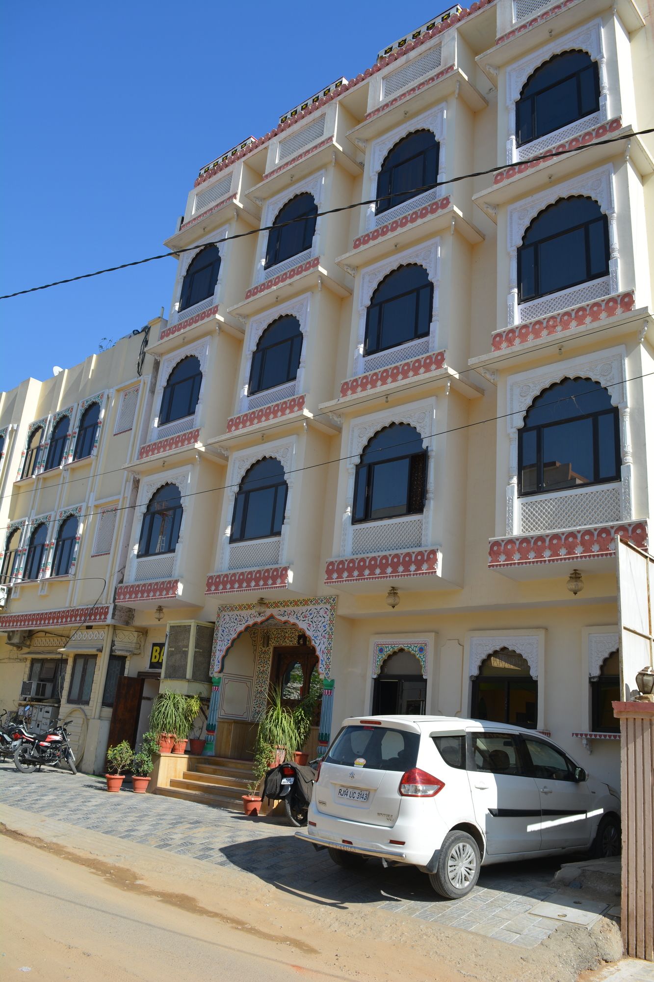 Hotel Laxmi Niwas